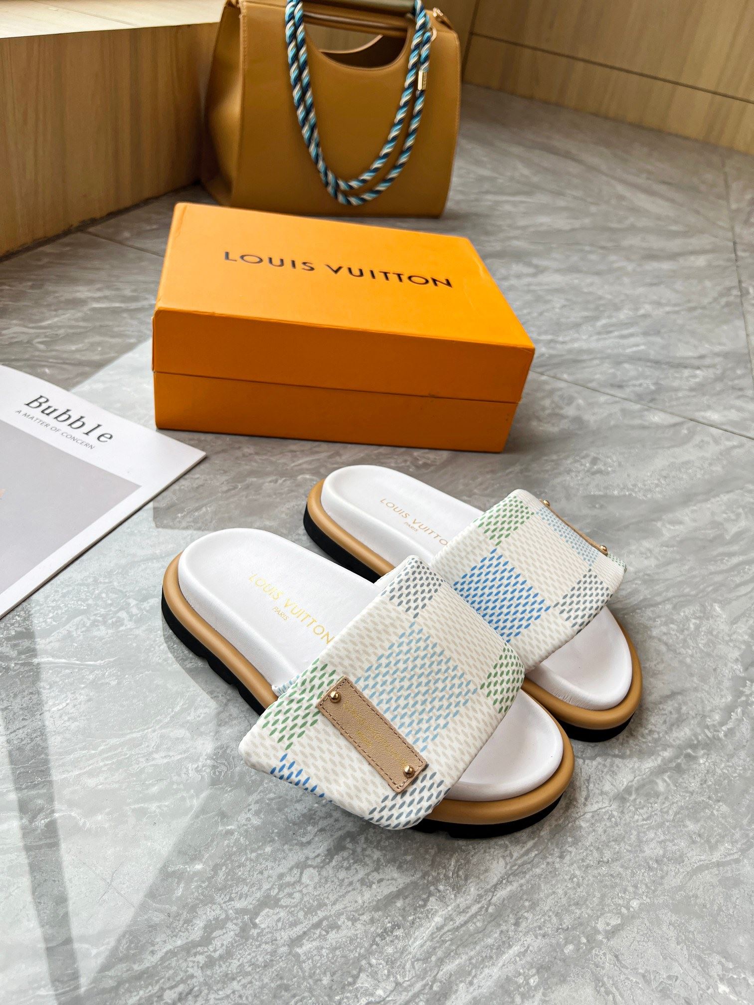 Louis Vuitton Slippers